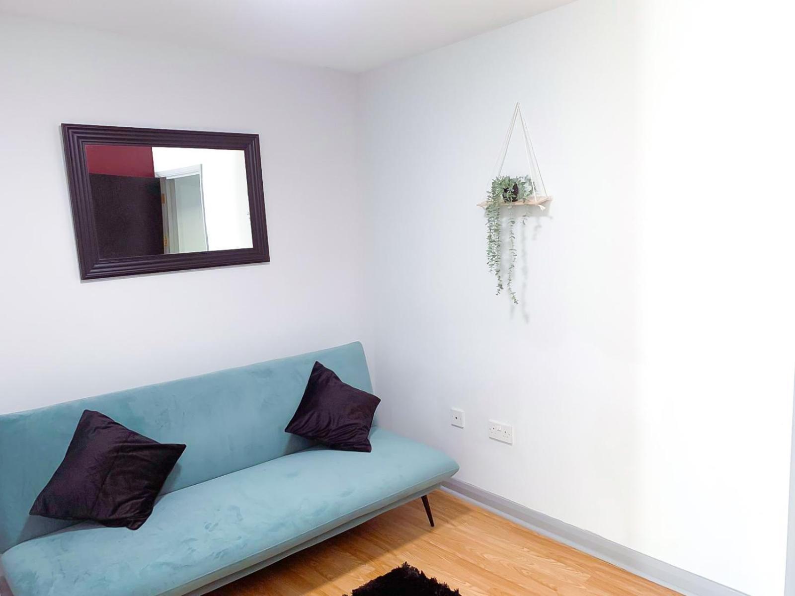Lovely, Cosy & Central 3 Bed House Near Station Gillingham  Exteriör bild